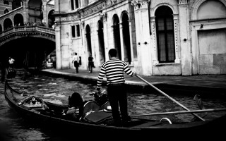 Gondola B&W